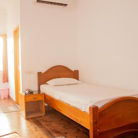 Hotel Nakshatra Karimganj Eksteriør billede