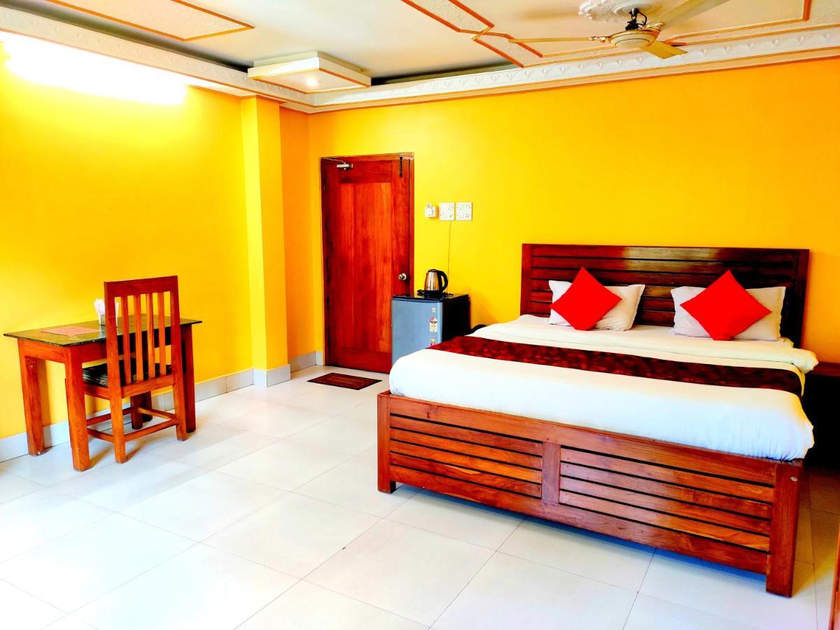 Hotel Nakshatra Karimganj Eksteriør billede